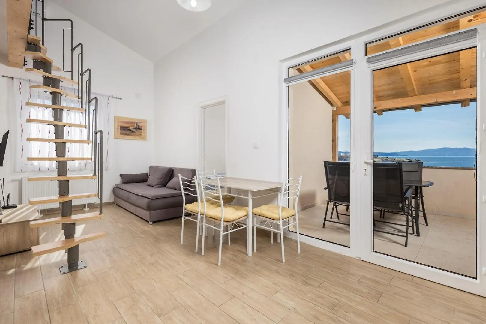 Villa Vuka Omišalj 0*,  Kroatien